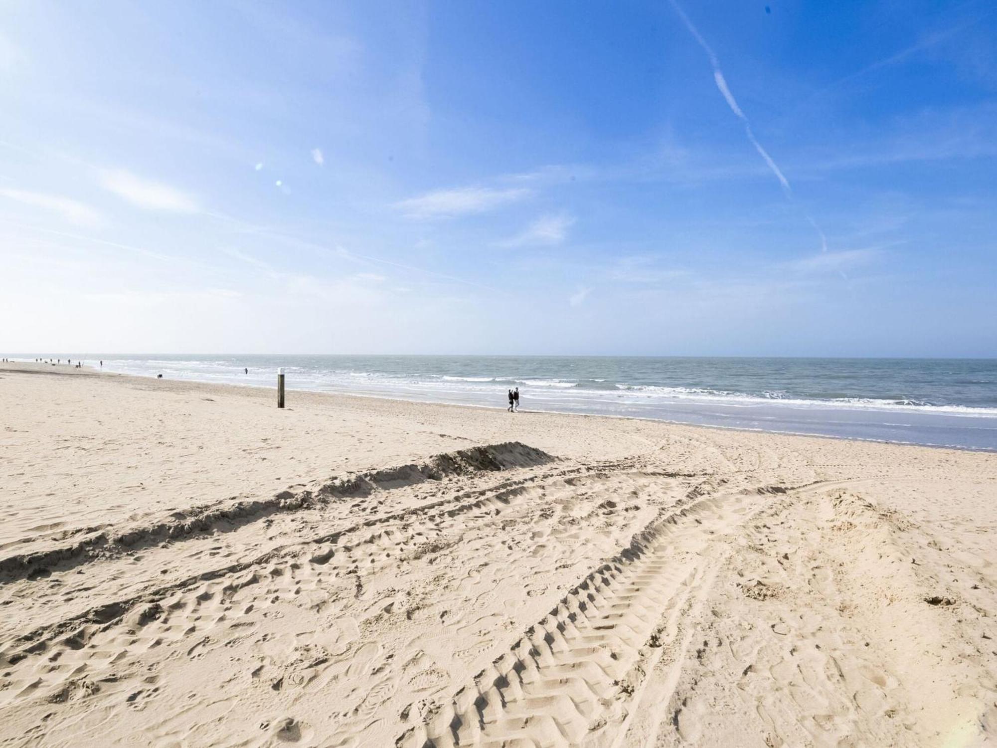 Apartment With Sea View And Parking In Katwijk Aan Zee Екстериор снимка