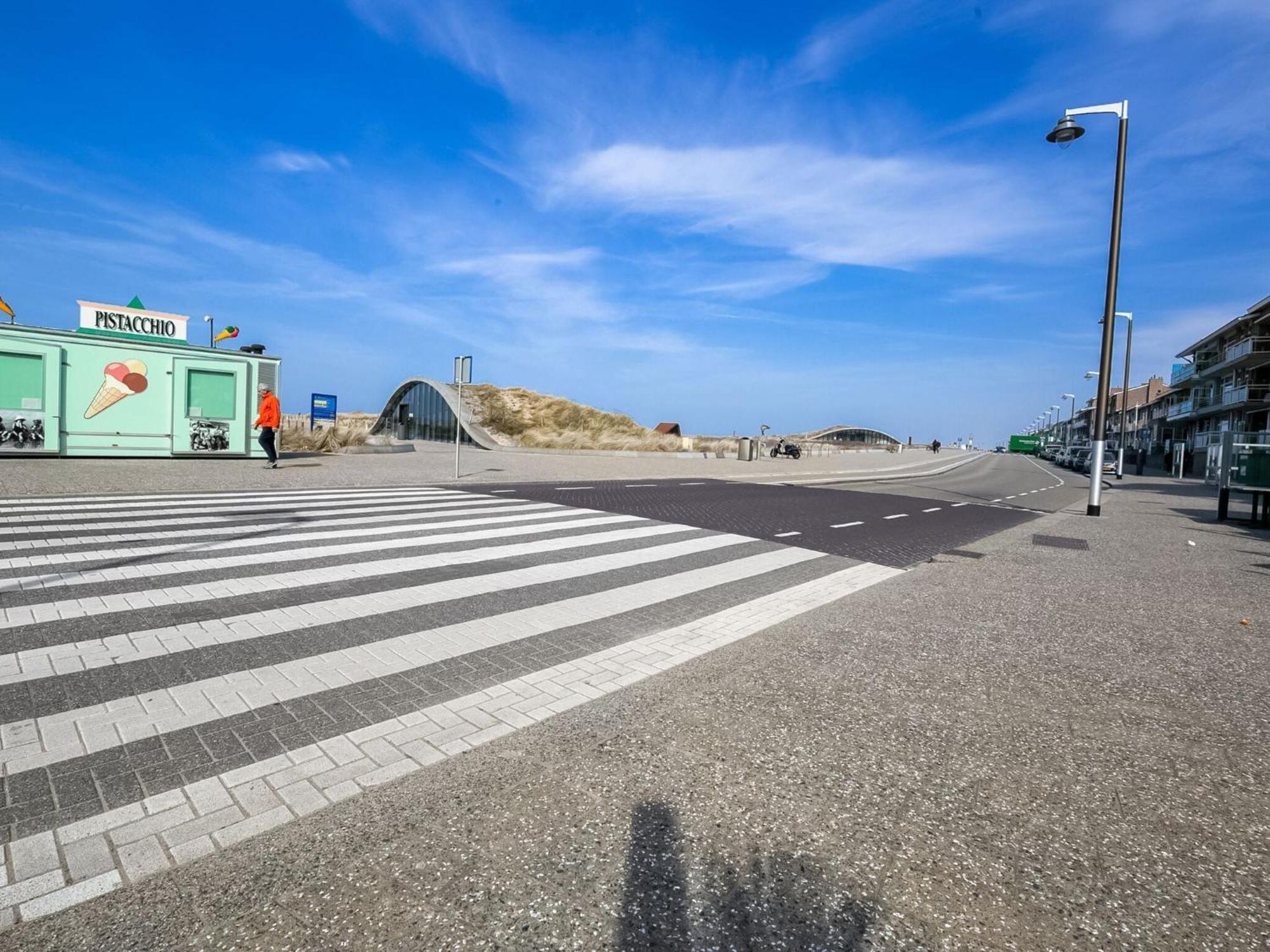 Apartment With Sea View And Parking In Katwijk Aan Zee Екстериор снимка
