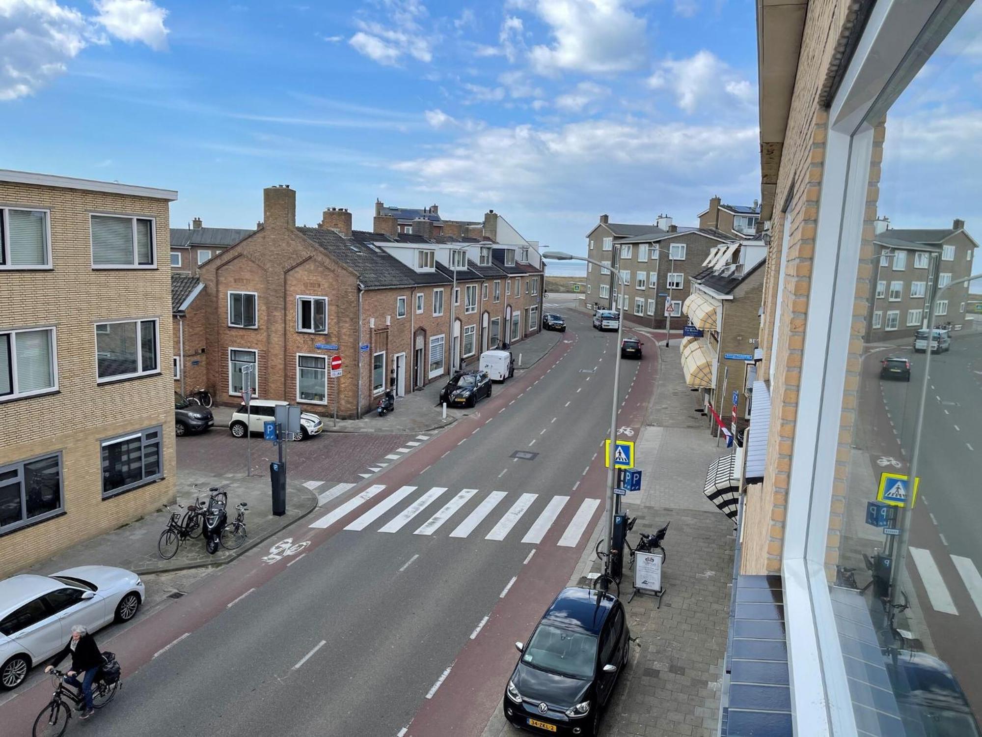 Apartment With Sea View And Parking In Katwijk Aan Zee Екстериор снимка